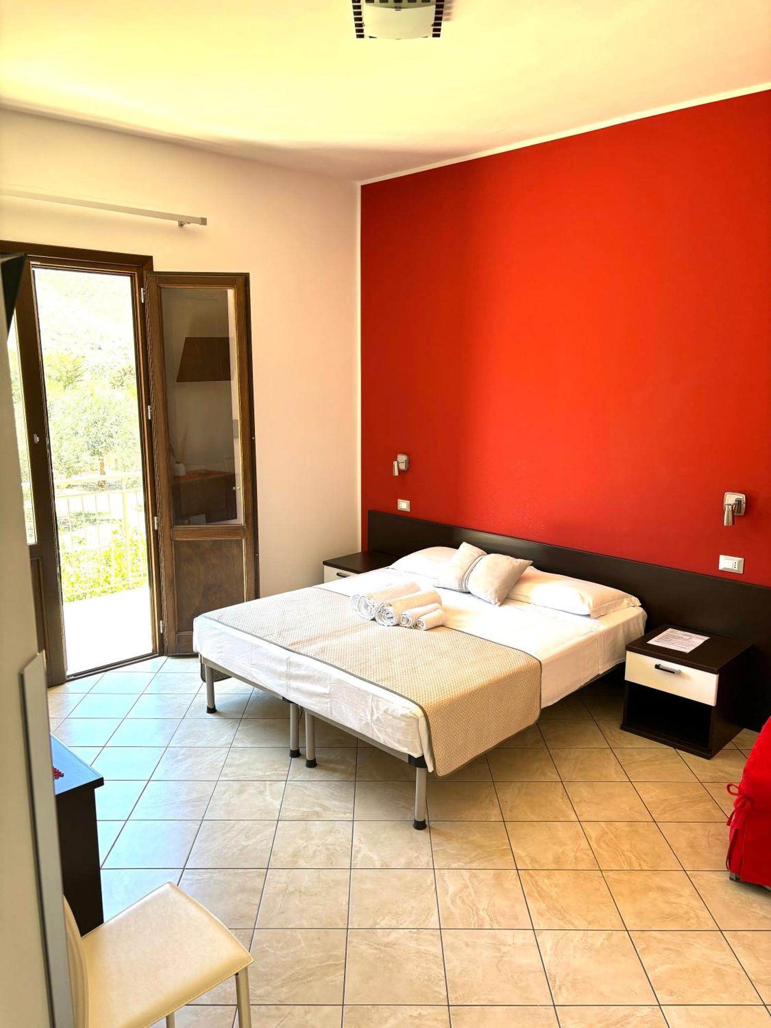 Bed And Breakfast Turi Castelluzzo Exterior photo